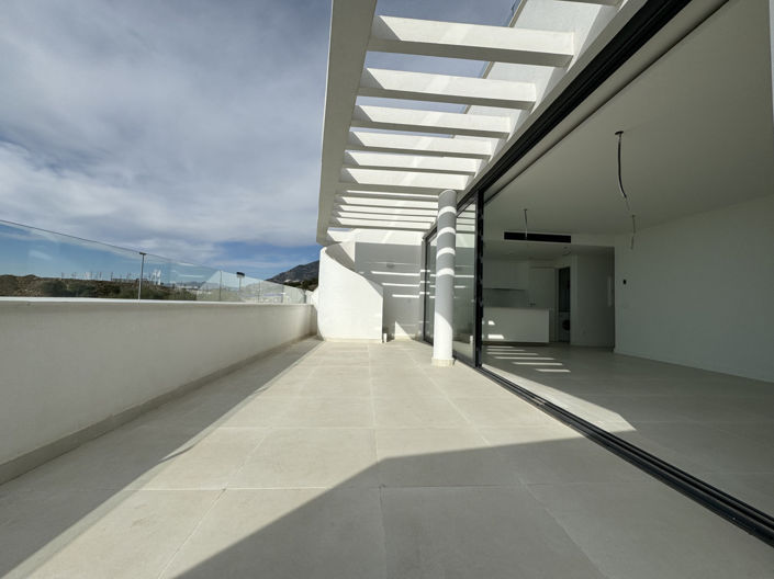 Image No.26-2 Bed Apartment for sale