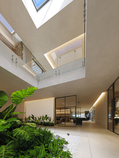 Image No.15-5 Bed House for sale