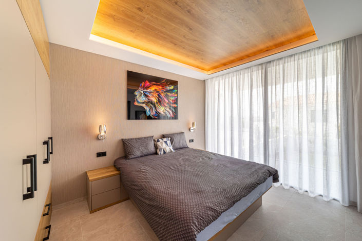 Image No.13-5 Bed House for sale