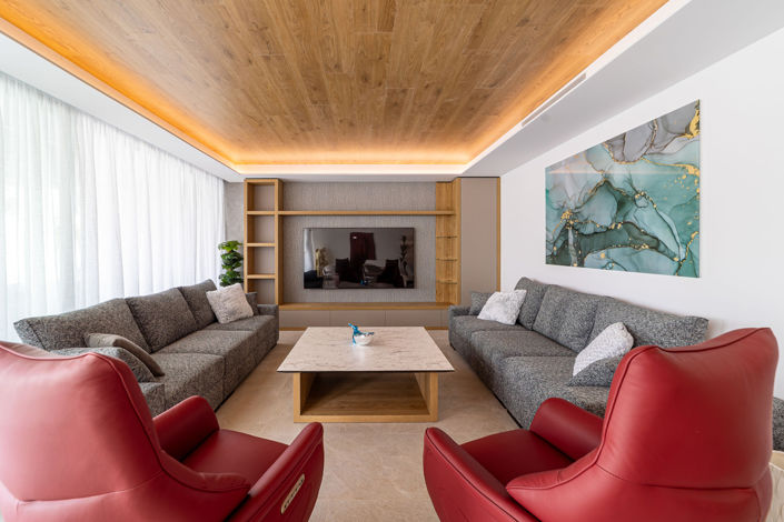 Image No.6-5 Bed House for sale