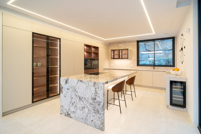 Image No.23-6 Bed House for sale