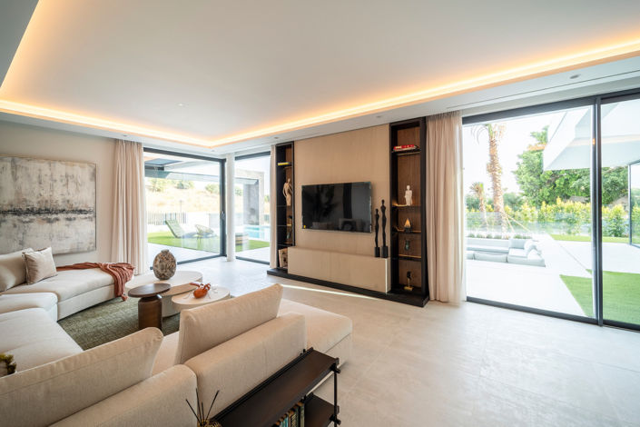 Image No.25-6 Bed House for sale