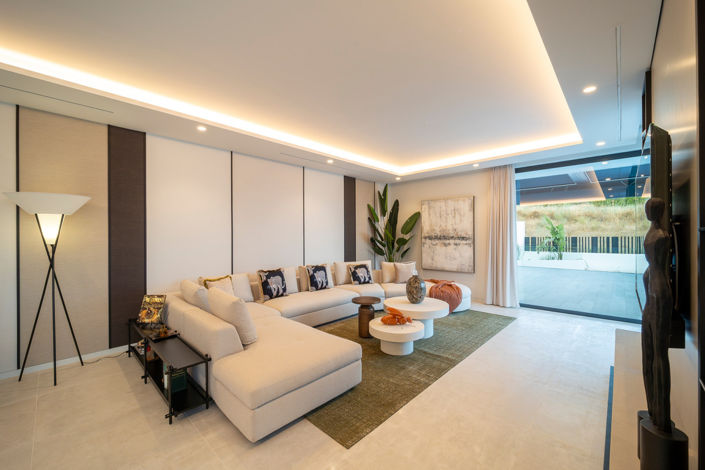 Image No.31-6 Bed House for sale