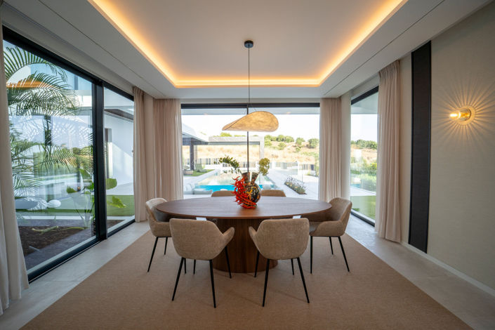 Image No.34-6 Bed House for sale