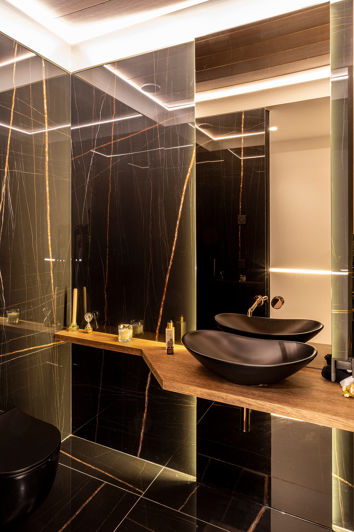 Image No.47-6 Bed House for sale