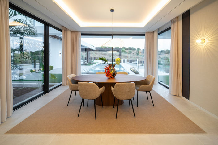 Image No.48-6 Bed House for sale