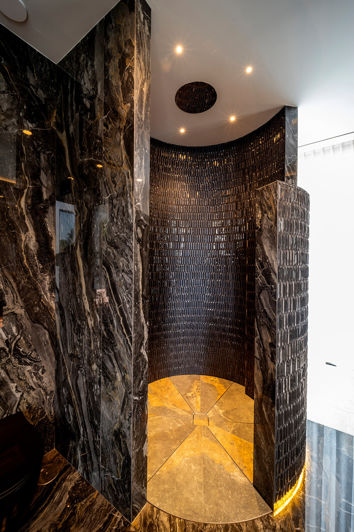 Image No.55-6 Bed House for sale