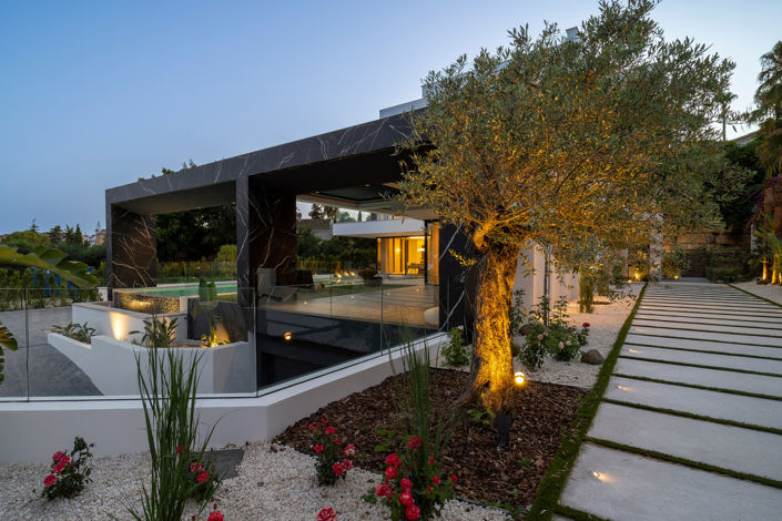 Image No.57-6 Bed House for sale