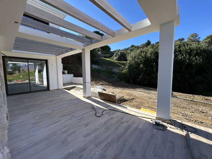 Image No.21-5 Bed House for sale