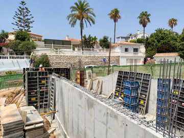 13-5fd73dea700db77384c091ca9818b1a9