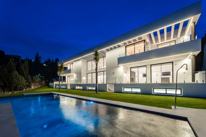 Image No.26-6 Bed House for sale