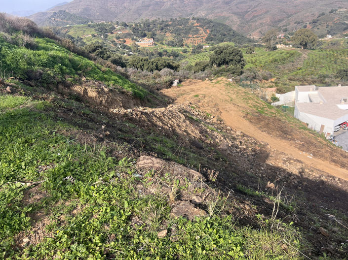 Image No.12-5 Bed House for sale