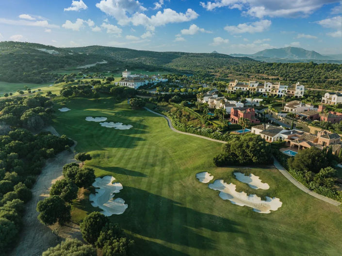 Image No.8-4 Bed House for sale