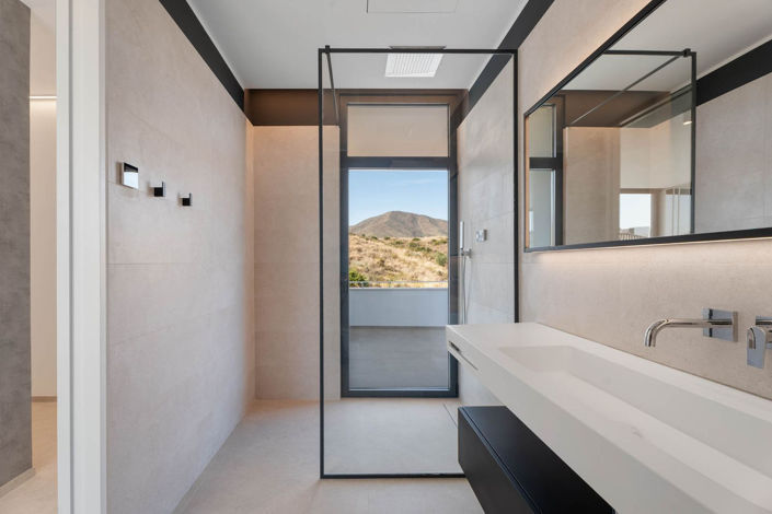Image No.57-4 Bed House for sale