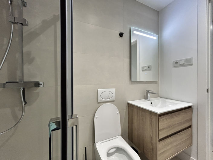 Image No.24-2 Bed Apartment for sale
