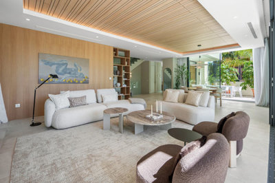 2-5bd7b9d04b45e33852eaf0ec6670150d