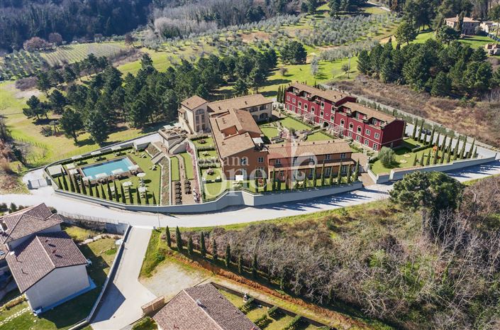 Image No.11-2 Bed House for sale