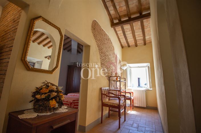 Image No.2-4 Bed House for sale