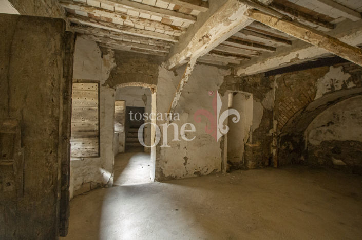 Image No.20-4 Bed House for sale