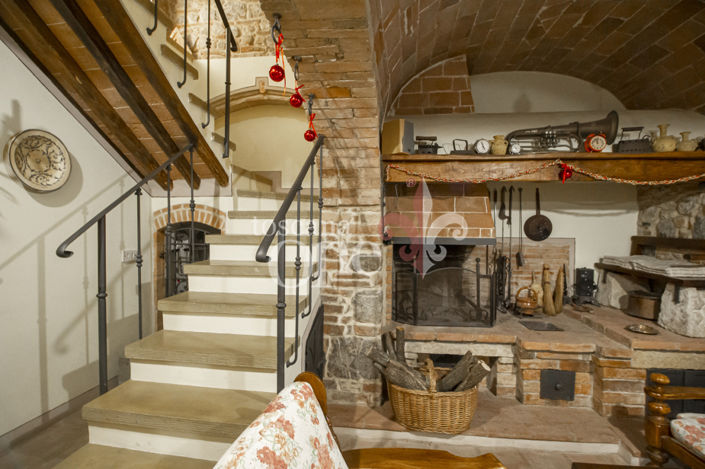 Image No.5-2 Bed House for sale
