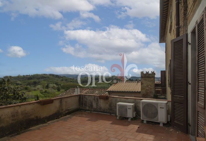 Image No.2-Appartement de 1 chambre à vendre à Terricciola