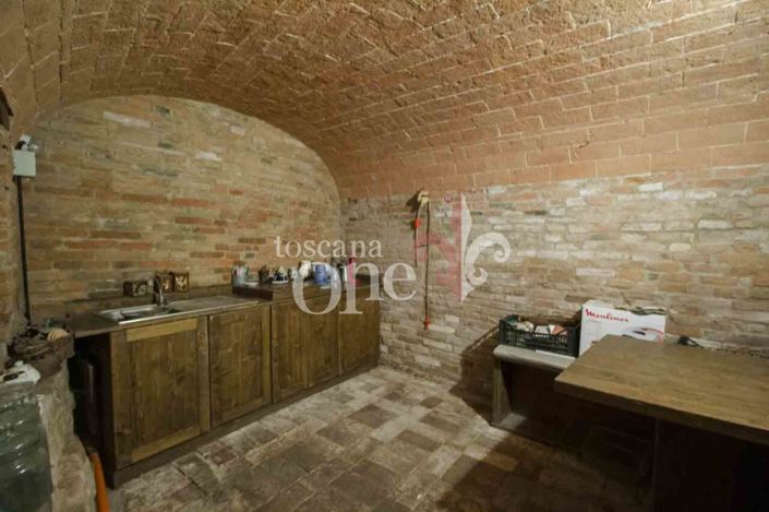 Image No.20-2 Bed Apartment for sale