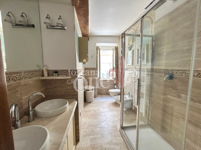 Image No.28-2 Bed Apartment for sale