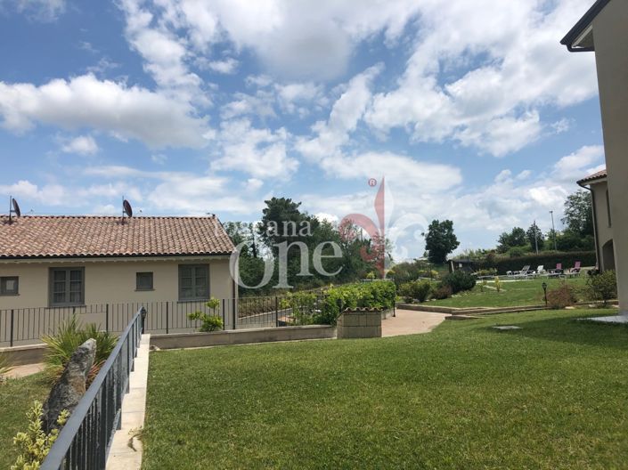 Image No.10-1 Bed House for sale