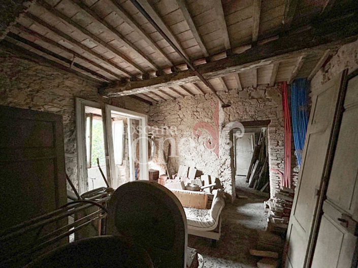 Image No.15-6 Bed House for sale