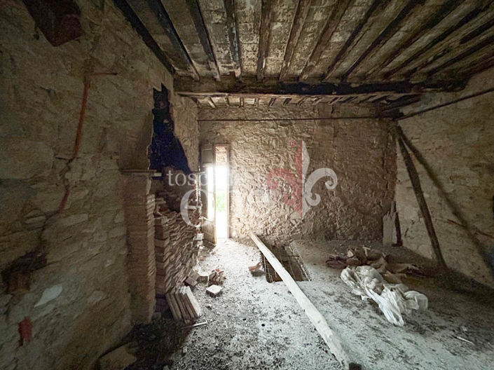 Image No.18-6 Bed House for sale