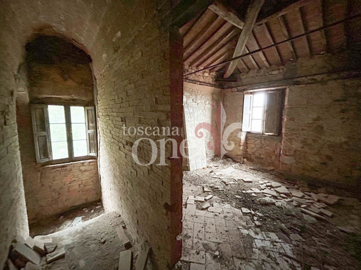 Image No.19-6 Bed House for sale