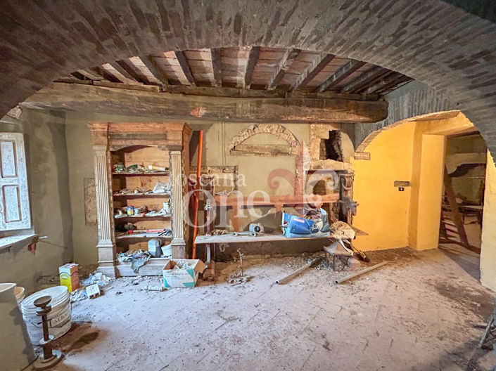 Image No.26-6 Bed House for sale