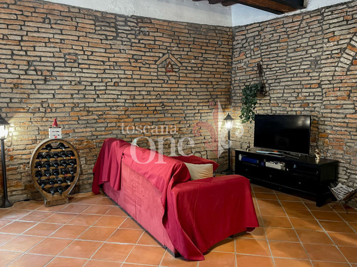 Image No.10-1 Bed House for sale