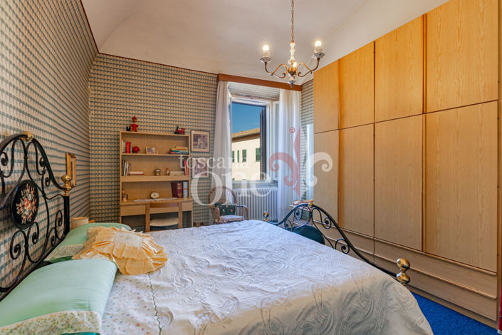 Image No.19-4 Bed House for sale