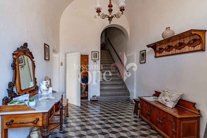 Image No.6-4 Bed House for sale