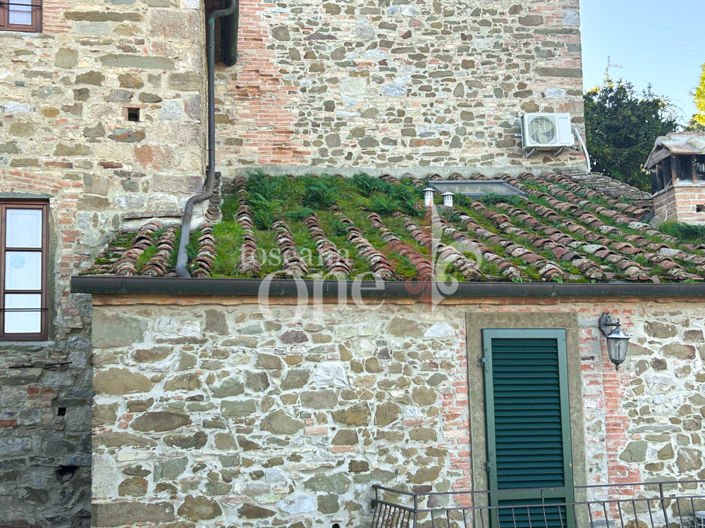 Image No.18-2 Bed House for sale