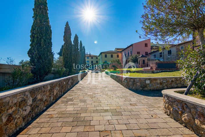 Image No.13-2 Bed Apartment for sale