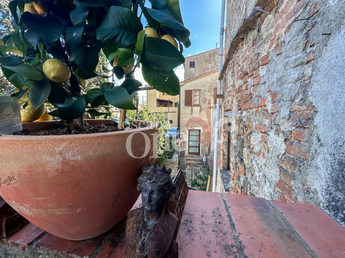 Image No.22-2 Bed Apartment for sale