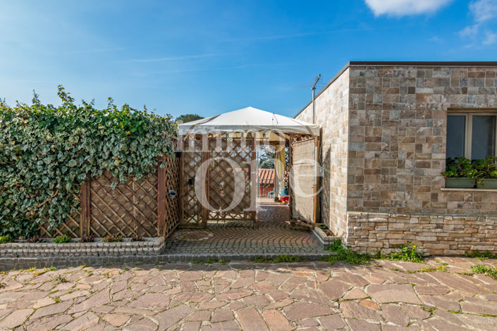 Image No.25-3 Bed House for sale