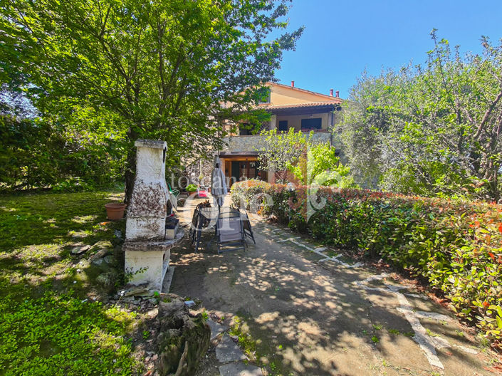 Image No.9-2 Bed House for sale