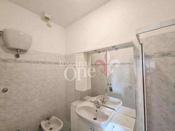 Image No.17-4 Bed House for sale