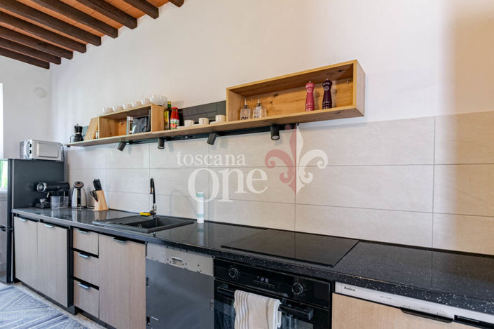 Image No.11-2 Bed House for sale