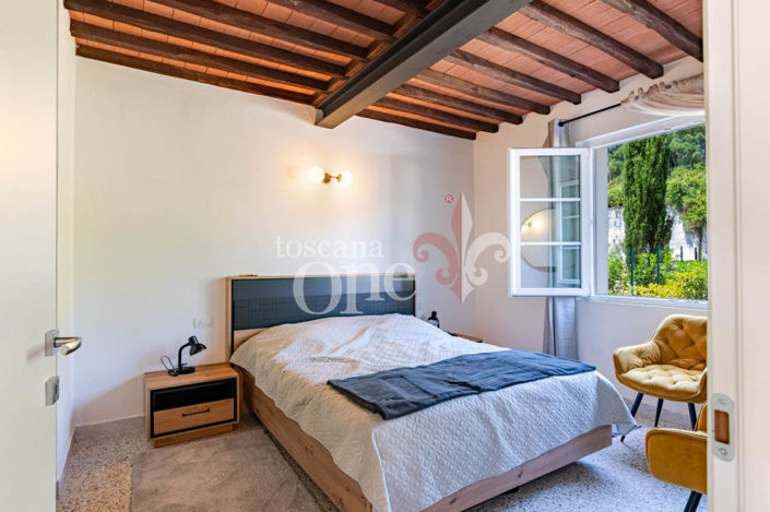 Image No.14-2 Bed House for sale