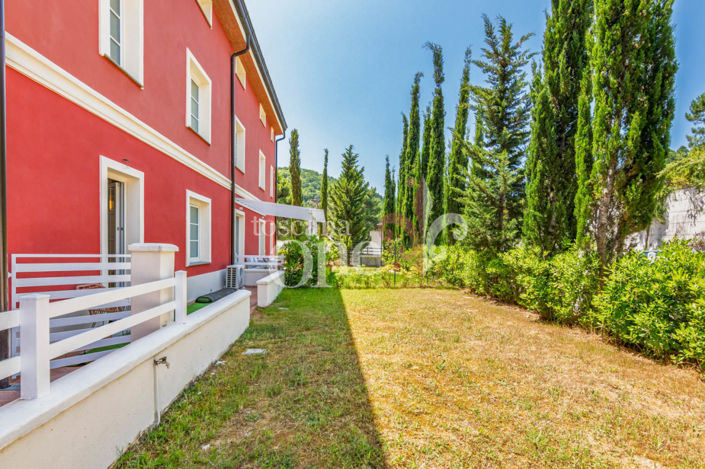 Image No.26-2 Bed House for sale