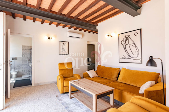 Image No.5-2 Bed House for sale