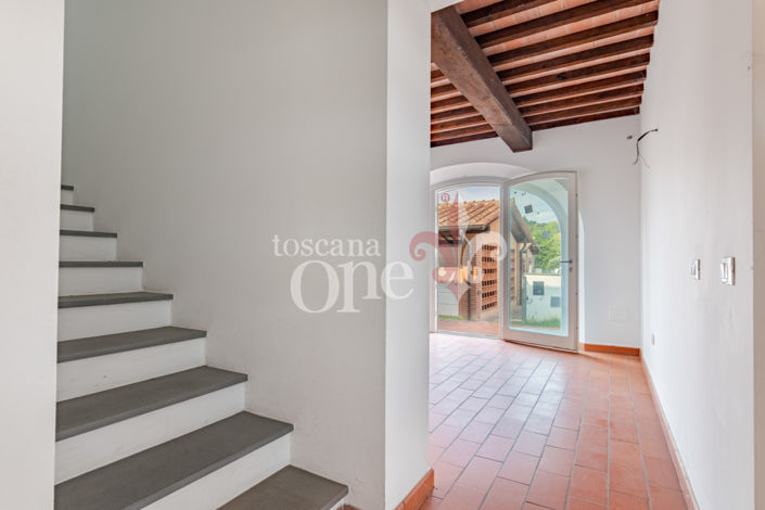 Image No.10-3 Bed House for sale