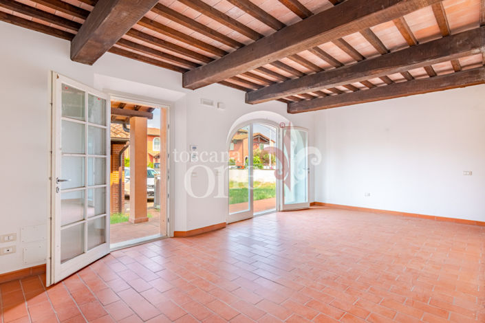 Image No.3-3 Bed House for sale