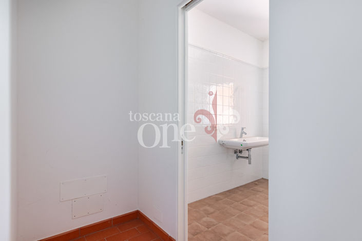 Image No.30-3 Bed House for sale