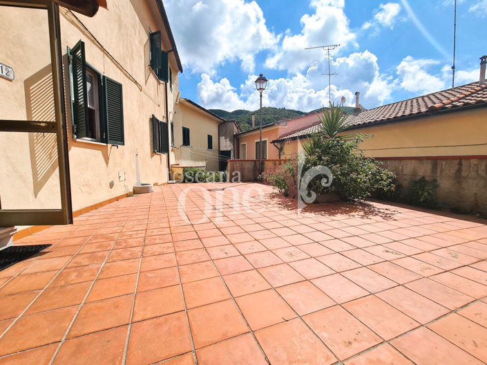 Image No.15-3 Bed House for sale