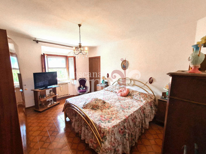 Image No.9-3 Bed House for sale